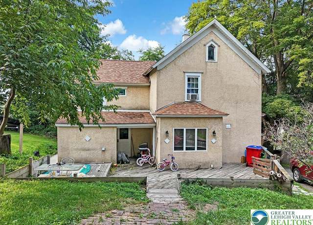 Property at 27 Franklin St, PA 18407, 4 beds, 1.5 baths