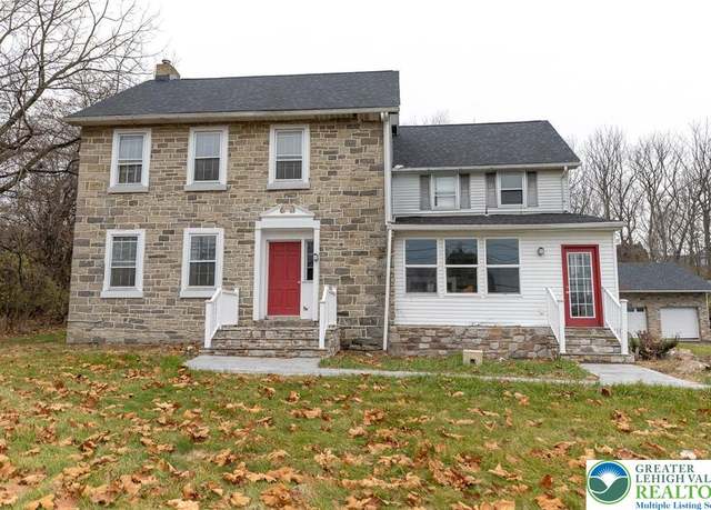 Property at 3941 Freemansburg Ave, Bethlehem Twp, PA 18020, 4 beds, 3 baths