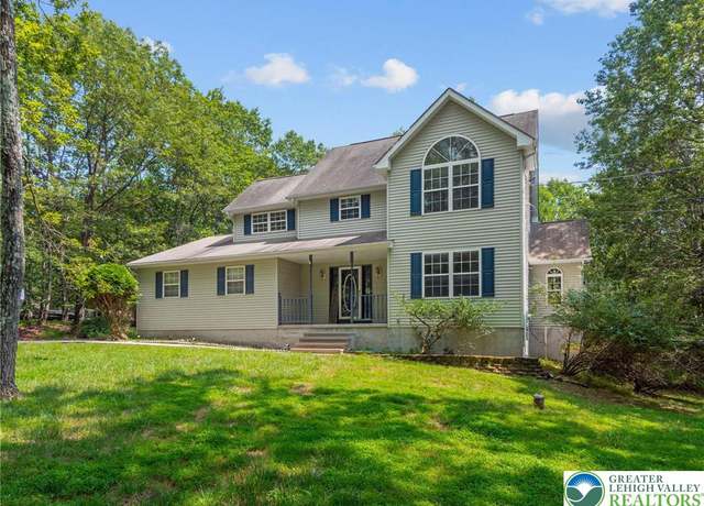 Property at 1405 Grand Mesa Dr, Chestnuthill Twp, PA 18330, 3 beds, 2.5 baths