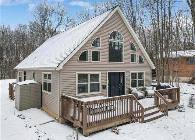 Property at 186 Brier Crest Rd, Tunkhannock Township, PA 18610, 3 beds, 2 baths