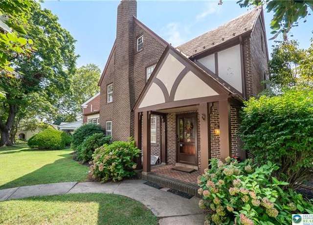 Property at 1840 Easton Ave, Bethlehem City, PA 18017-5106, 5 beds, 3 baths