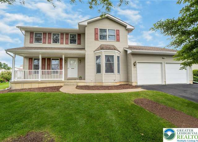 Property at 234 Venetian Dr, Forks Twp, PA 18040, 4 beds, 2.5 baths