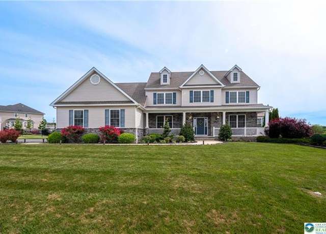 Property at 4566 Fairway Rd, Lower Nazareth Twp, PA 18020-9542, 4 beds, 2.5 baths