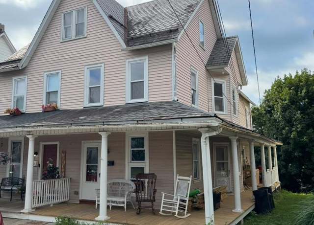 Property at 722 George St, Pen Argyl Boro, PA 18072, 3 beds, 1.5 baths