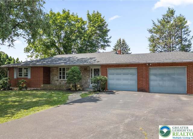 Property at 3254 Chester Ave, Bethlehem City, PA 18020, 3 beds, 1.5 baths