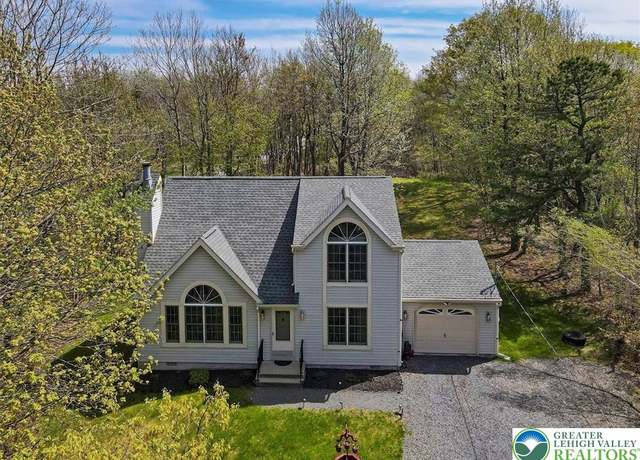 Property at 3310 Black Cherry Ct, Tobyhanna Twp, PA 18334, 3 beds, 2 baths