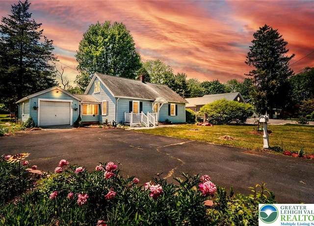 Property at 2165 N 5th St, Stroud Twp, PA 18360, 4 beds, 1 bath