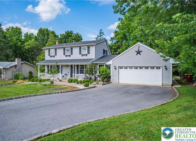 Property at 1801 Meadow Lane Dr, Forks Twp, PA 18040, 3 beds, 2 baths
