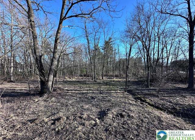 Property at Walnut Dr, Lehigh Twp, PA 18038