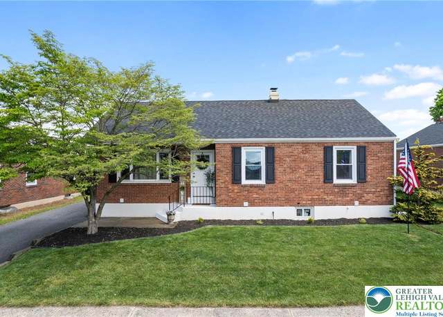 Property at 1722 Major St, Bethlehem City, PA 18017, 3 beds, 1.5 baths