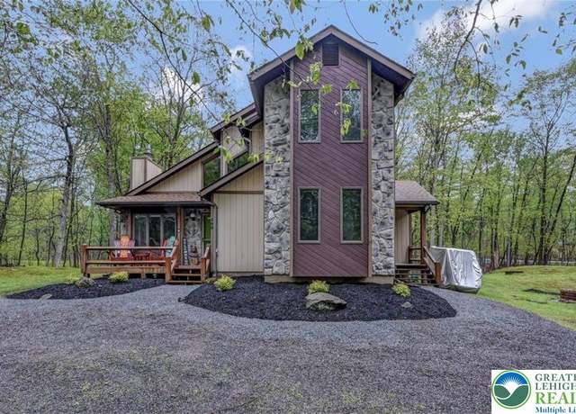 Property at 268 White Pine Dr, Tobyhanna Twp, PA 18347, 3 beds, 2 baths