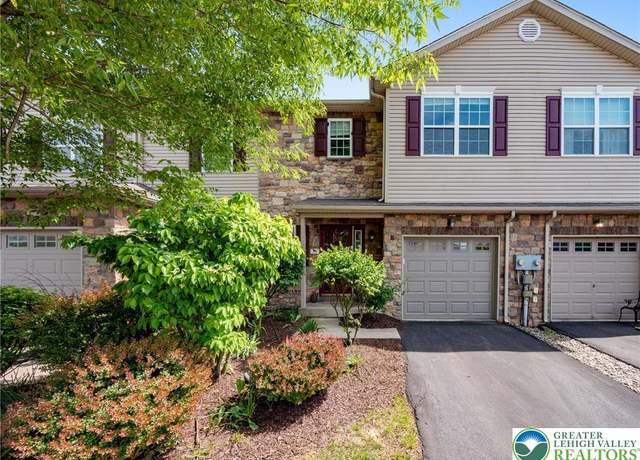Property at 1520 Deena Dr, Easton, PA 18040, 3 beds, 2.5 baths