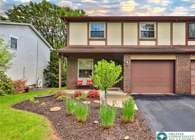 Property at 2370 Minnie Ln, Allentown City, PA 18104, 3 beds, 1.5 baths