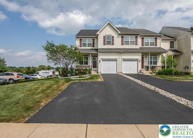 Property at 1031 King Way, Upper Macungie Twp, PA 18031, 3 beds, 2.5 baths
