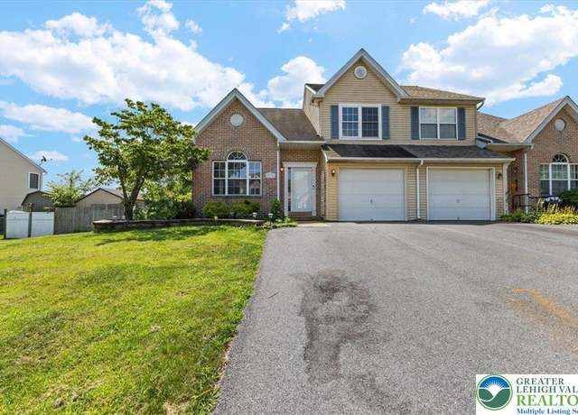 Property at 2274 Briarwood, North Whitehall Twp, PA 18037, 4 beds, 2.5 baths