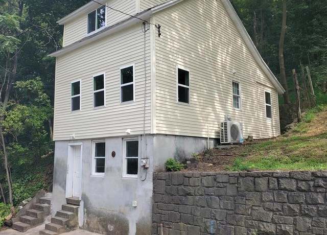 Property at 3899 378 Hwy, Lower Saucon Twp, PA 18015, 3 beds, 2 baths
