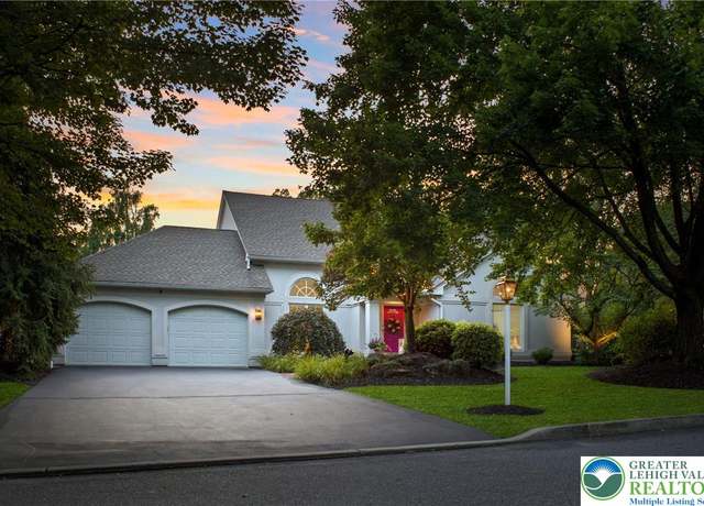 Property at 4621 Maryann Ln, Bethlehem City, PA 18017, 4 beds, 2.5 baths