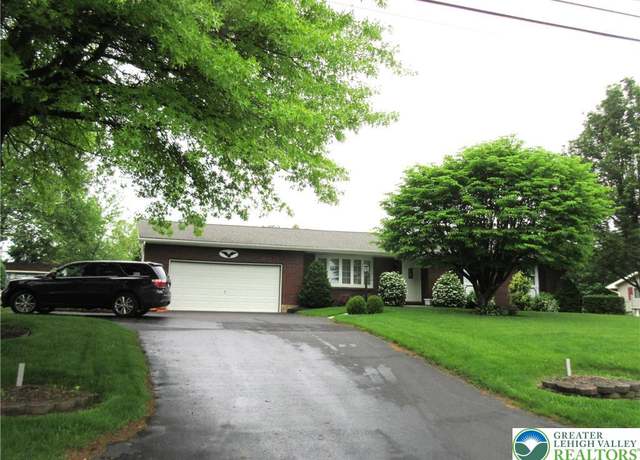 Property at 4596 Steuben, Lower Nazareth Twp, PA 18020, 3 beds, 1 bath