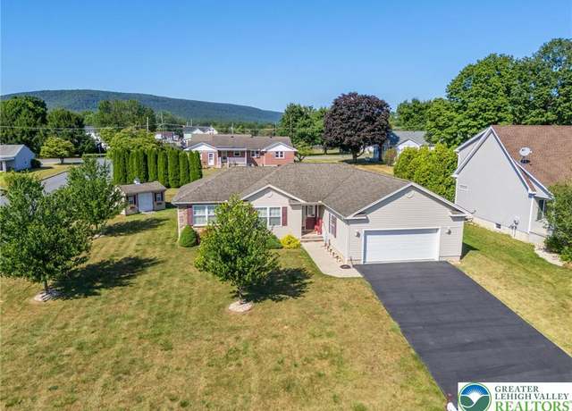 Property at 120 E 1st St, Wind Gap Boro, PA 18091, 3 beds, 2 baths