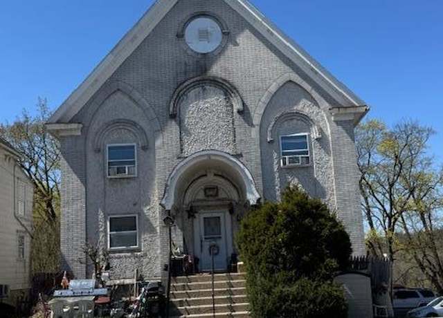 Property at 16 4th St, Slatington Borough, PA 18080, 19 beds, 12 baths