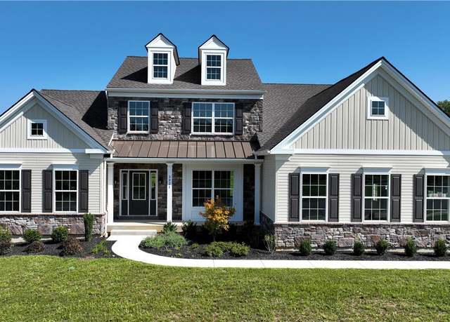 Property at 3921 Mountain View Ave #13, Palmer Twp, PA 18045, 4 beds, 2.5 baths