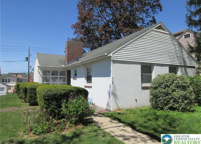 Property at 1423 Maple St, Bethlehem City, PA 18018, 2 beds, 1 bath