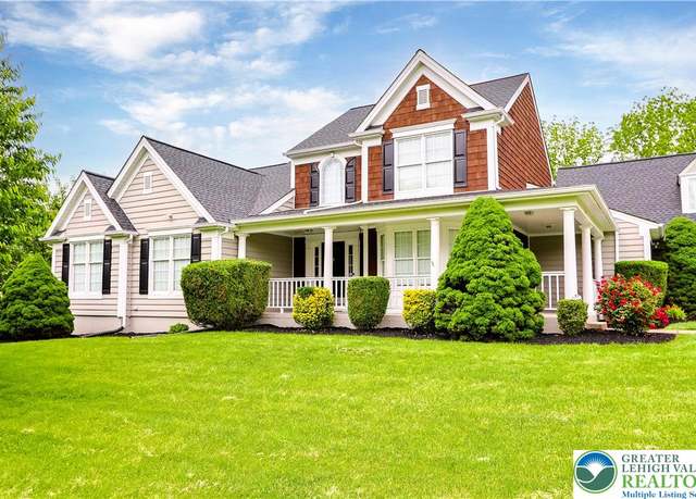 Property at 4266 Eisenhower Dr, Lower Nazareth Twp, PA 18020, 5 beds, 4 baths