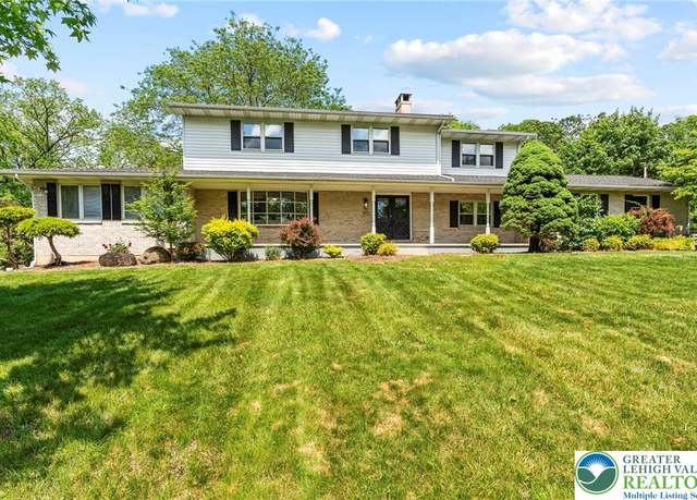 Property at 1571 Woodland Dr, Lower Saucon Twp, PA 18015, 5 beds, 3 baths