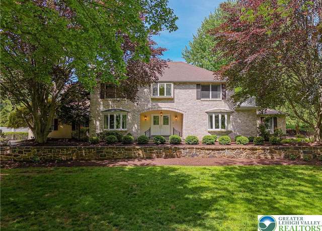 Property at 1845 Lehigh Pkwy N, Allentown City, PA 18103, 4 beds, 3.5 baths