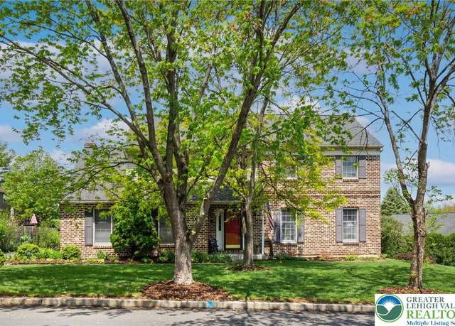 Property at 3605 Country Club Rd, Salisbury Twp, PA 18103, 4 beds, 3.5 baths
