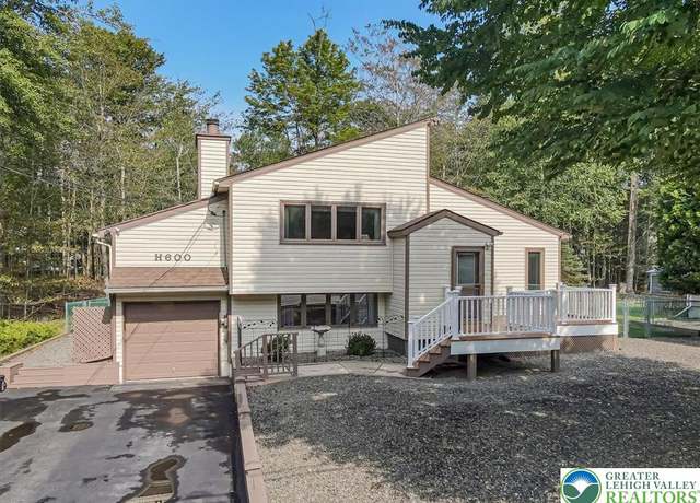 Property at 8495 Bumble Bee Way, Coolbaugh Twp, PA 18466, 3 beds, 2 baths