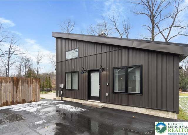 Property at 5112 Creek Rd, Heidelberg Twp, PA 18078, 2 beds, 2 baths