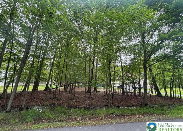 Property at 135 Heather Hill Rd, Pike, PA 18328