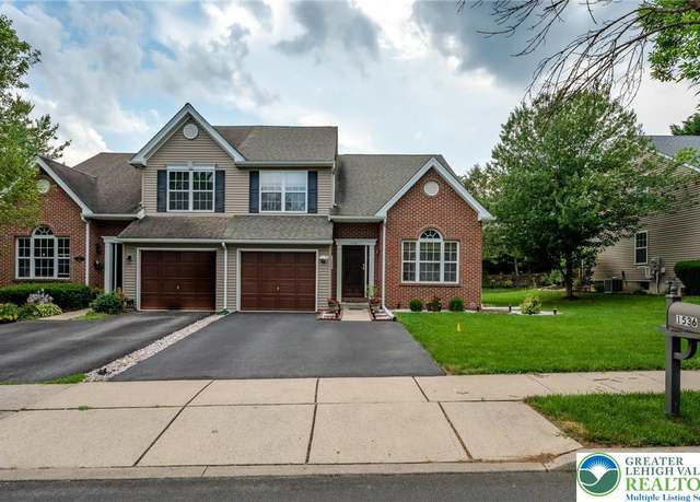 Property at 1536 Cambridge Dr, Lower Macungie Twp, PA 18062, 3 beds, 2.5 baths