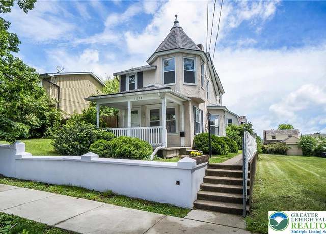 Property at 1624 Maple St, Bethlehem City, PA 18017, 2 beds, 1 bath