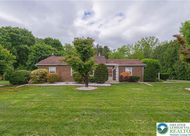 Property at 772 State St, Longswamp Township, PA 19539, 3 beds, 1.5 baths