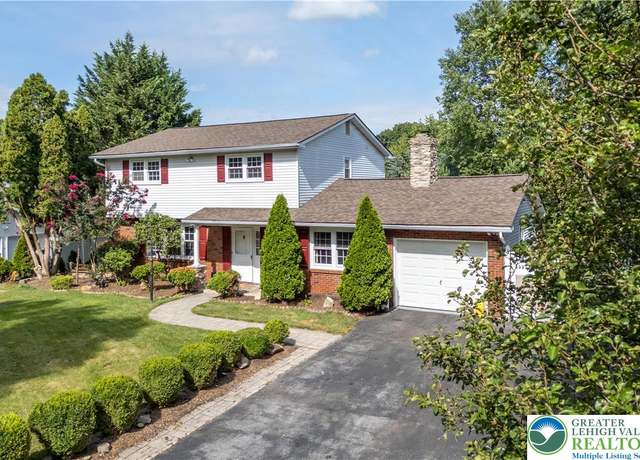 Property at 4457 Spring Dr, Upper Saucon Twp, PA 18034, 3 beds, 2.5 baths