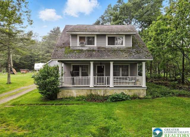 Property at 300 Pa 590, Pike, PA 18425, 4 beds, 2 baths