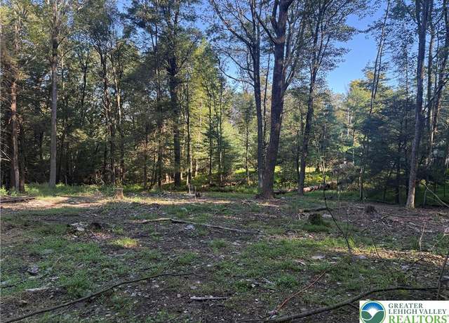 Property at 208 Cedar Ln, Chestnuthill Twp, PA 18353