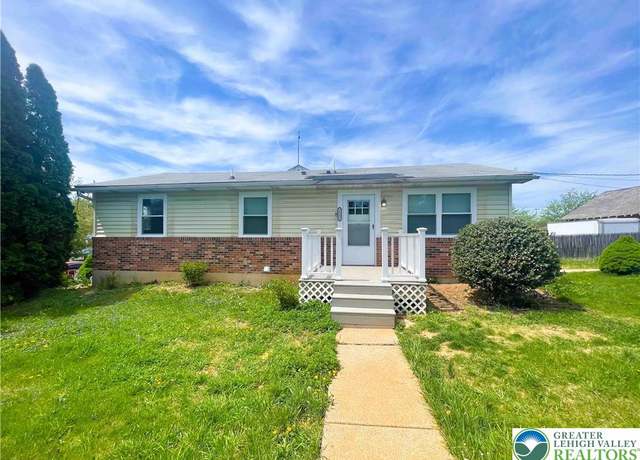 Property at 1231 Fairmount St, Bethlehem City, PA 18017, 3 beds, 1 bath
