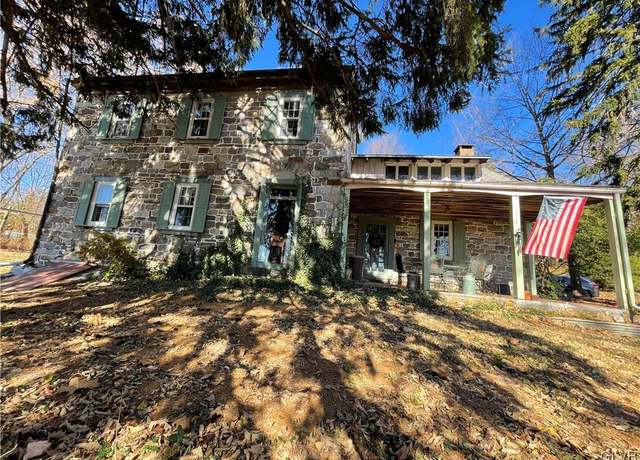 Property at 1254 River Rd, Upper Mt Bethel Twp, PA 18343, 4 beds, 2 baths