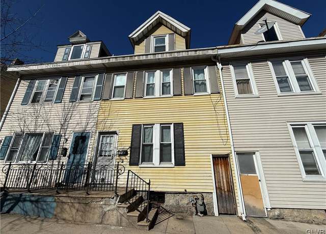 Property at 725 Northampton St, Easton, PA 18042, 4 beds, 1 bath