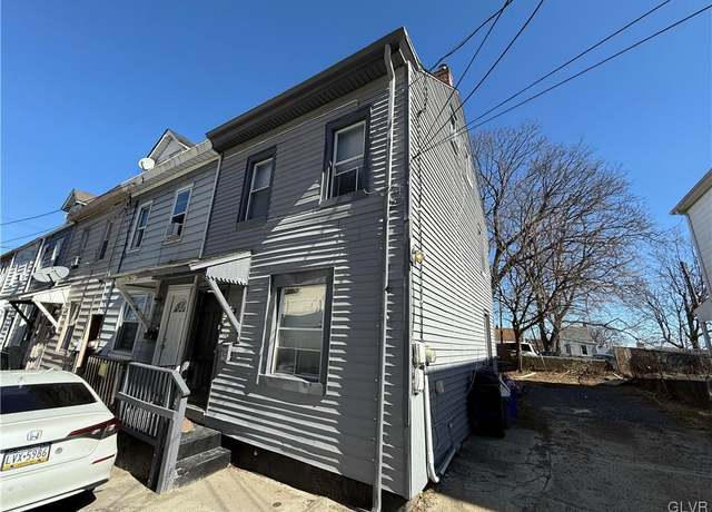 Property at 38 Raspberry St, Easton, PA 18042, 2 beds, 1 bath