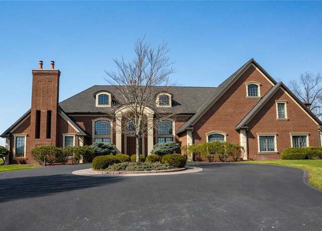 Property at 433 Little Creek Dr, Lower Nazareth Twp, PA 18064, 3 beds, 3 baths