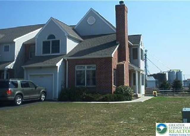 Property at 7755 Cross Creek Cir, Upper Macungie Twp, PA 18031, 3 beds, 2.5 baths