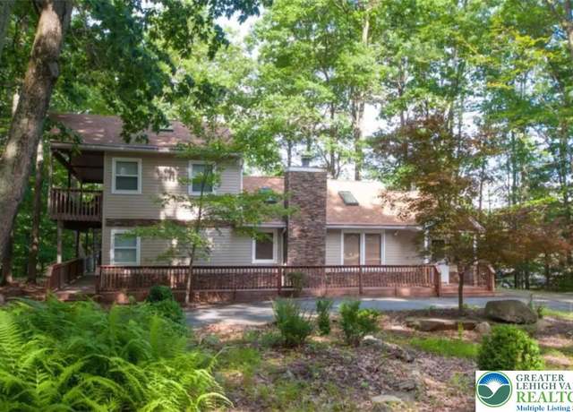 Property at 112 Church Ave, Pike, PA 18426, 5 beds, 2 baths