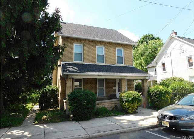 Property at 1352 Main St, Hellertown Borough, PA 18055, 3 beds, 1.5 baths