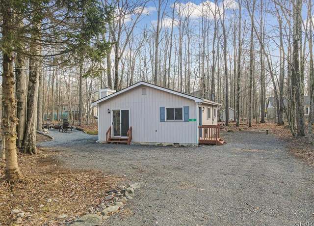 Property at 182 Maxatawny Dr, Coolbaugh Twp, PA 18347, 3 beds, 1 bath