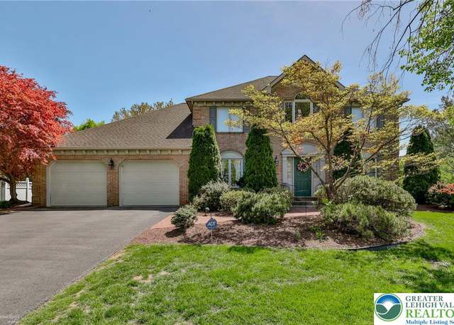Property at 4519 Susan Dr, Hanover Twp, PA 18017, 4 beds, 2.5 baths