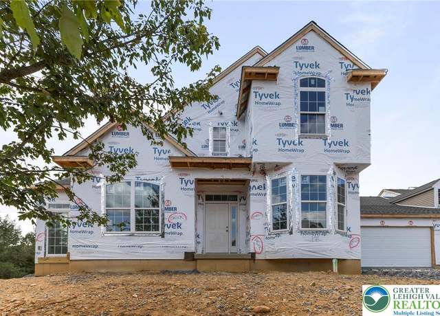 Property at 868 Veneto Ct #66, Forks Twp, PA 18040, 2 beds, 2.5 baths